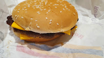 Cheeseburger du Restauration rapide McDonald's à Évry-Courcouronnes - n°1