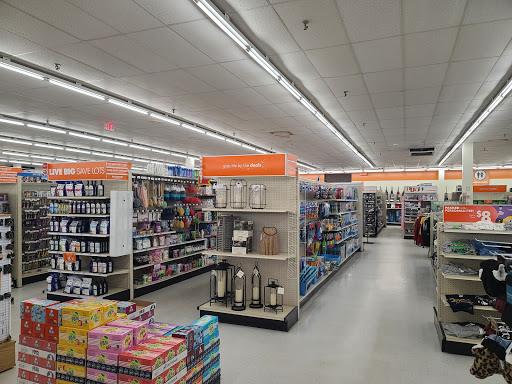 Discount Store «Big Lots», reviews and photos, 420 Alfred St #115, Biddeford, ME 04005, USA