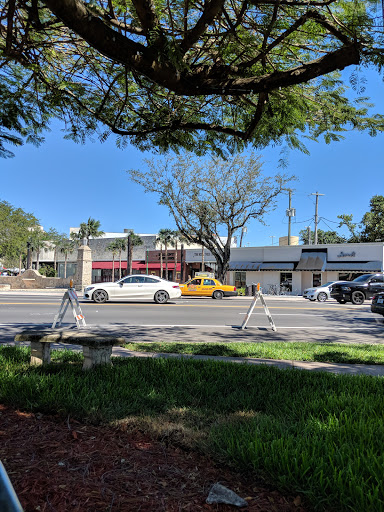 Camera Store «Leica Store Miami», reviews and photos, 372 Miracle Mile, Coral Gables, FL 33134, USA