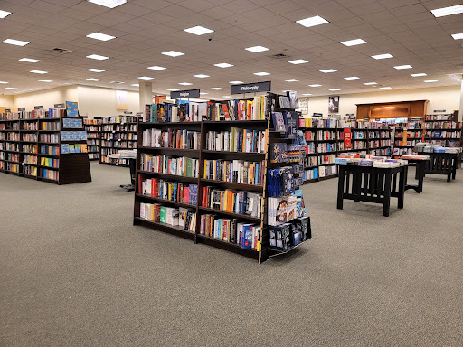 Book Store «Barnes & Noble», reviews and photos, 911 Haddonfield Rd, Cherry Hill, NJ 08002, USA