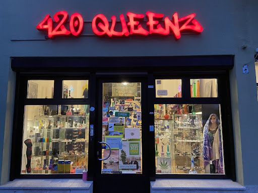 420 Queenz Headshop