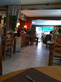 Atmosphère du Restaurant français Les Sentiers de l'Aubrac à Nasbinals - n°13