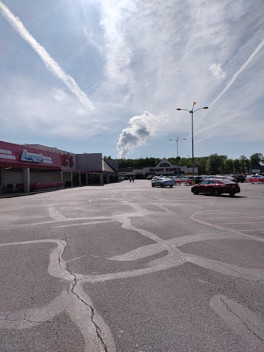 Supermarket «Giant Eagle Supermarket», reviews and photos, 6556 N Ridge Rd, Madison, OH 44057, USA