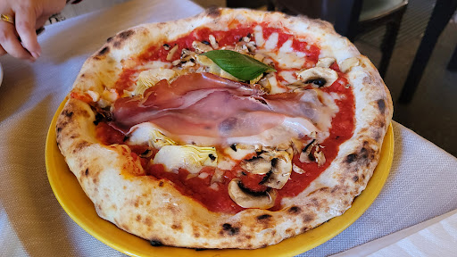 Pinsa mpò - pinseria romana a roma prati vaticano in Roma, Città Metropolitana di Roma Capitale