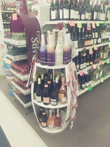 Liquor Store «Winnetka Liquor», reviews and photos, 3544 Winnetka Ave N, New Hope, MN 55427, USA