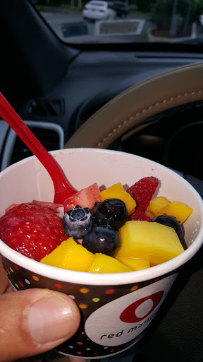 Shopping Mall «Rye Ridge Shopping Center», reviews and photos, 142 S Ridge St, Rye Brook, NY 10573, USA