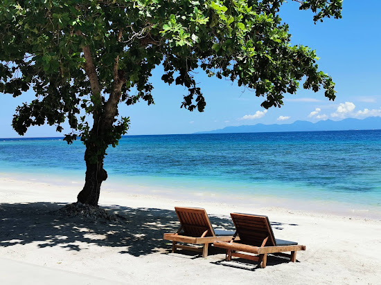Cocotinos Sekotong Beach