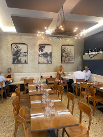 Atmosphère du Restaurant français Le MaZenay à Paris - n°15