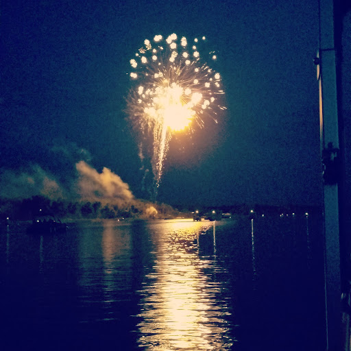 Blue Moon Resort and Motel