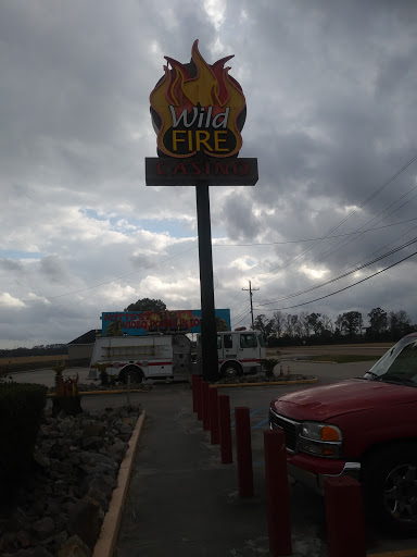 Truck Stop «Wild Fire Casino And Fuel Stop», reviews and photos, 1680 N Lobdell Hwy, Port Allen, LA 70767, USA