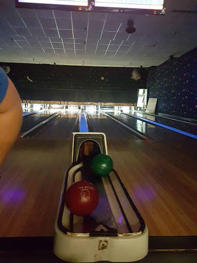 Bowling Alley «Bardstown Bowling Center», reviews and photos, 1012 Commerce Blvd, Bardstown, KY 40004, USA