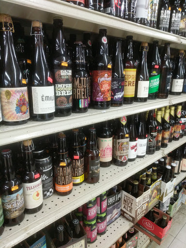 Grocery Store «Hammondsport Grocery», reviews and photos, 22 Shether St, Hammondsport, NY 14840, USA