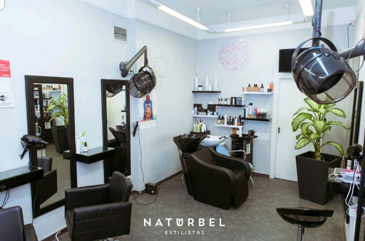 NATURBEL ESTILISTAS - Peluquería Iturrama - Manicuras y Estética Iturrama en Pamplona, Pamplona
