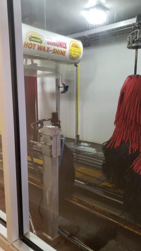 Car Wash «Personal Touch Waterbury Full Service Car Wash», reviews and photos, 134 Thomaston Ave, Waterbury, CT 06702, USA