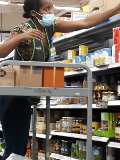 Supermarket «Walmart Neighborhood Market», reviews and photos, 1803 N Highland Ave, Clearwater, FL 33755, USA