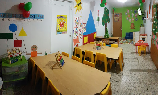 Mis Pequeñas Huellitas | Centro de Cuidado y Desarrollo Infantil