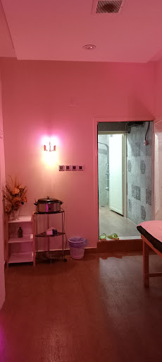 مساج العناية الراقي