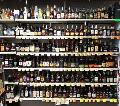 Liquor Store «Liquor Locker», reviews and photos, 1740 Dual Hwy, Hagerstown, MD 21740, USA