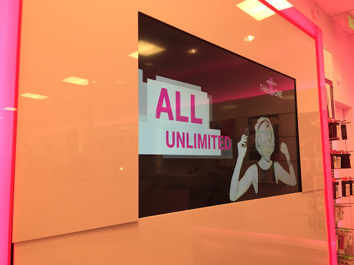 Cell Phone Store «T-Mobile», reviews and photos, 25965 Industrial Blvd #105, Hayward, CA 94545, USA