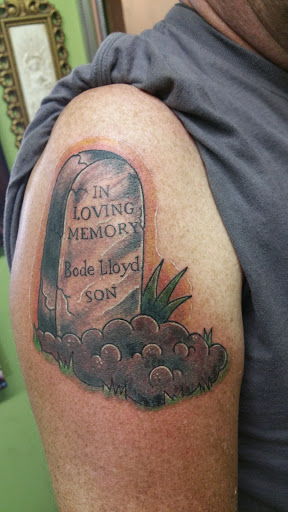 Explore simple western tattoo ideas, creative tattoo ideas in Storm Lake, available at Alley Cat Tattoo