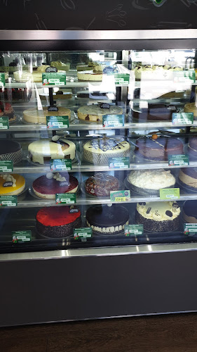 Reviews of The Cheesecake Shop Waitakere in Auckland - Bakery