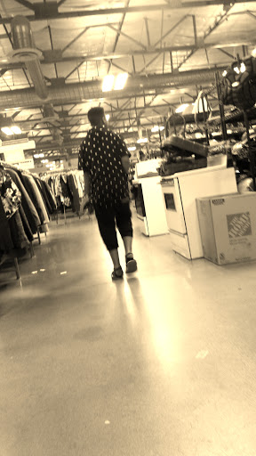 Thrift Store «48th & Baseline Goodwill Retail Store & Donation Center», reviews and photos, 2700 W Baseline Rd, Tempe, AZ 85283, USA
