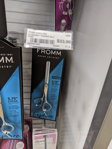 Hair Salon «Ulta Beauty», reviews and photos, 1655 County Road B2 W, Roseville, MN 55113, USA