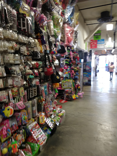 Shopping Mall «Los Amigos Mall», reviews and photos, 307 E Jefferson Blvd, Los Angeles, CA 90011, USA