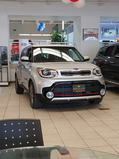 Car Dealer «World Car Kia South», reviews and photos, 7915 Interstate 35 Access Rd, San Antonio, TX 78224, USA