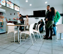 Atmosphère du Restaurant halal Naan’s Snack-Restaurant & Fast-Food à Antibes - n°3