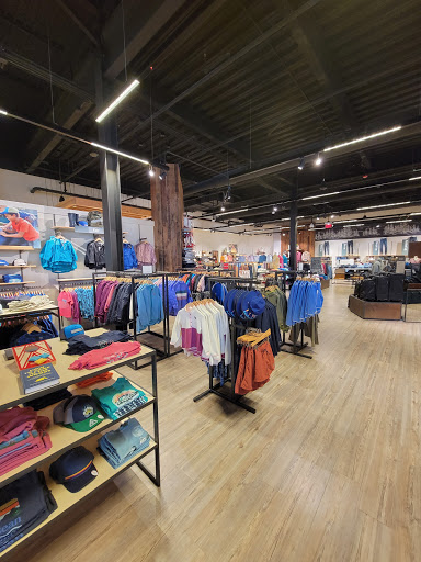 Clothing Store «L.L.Bean», reviews and photos, 701 Lynnhaven Pkwy, Virginia Beach, VA 23452, USA