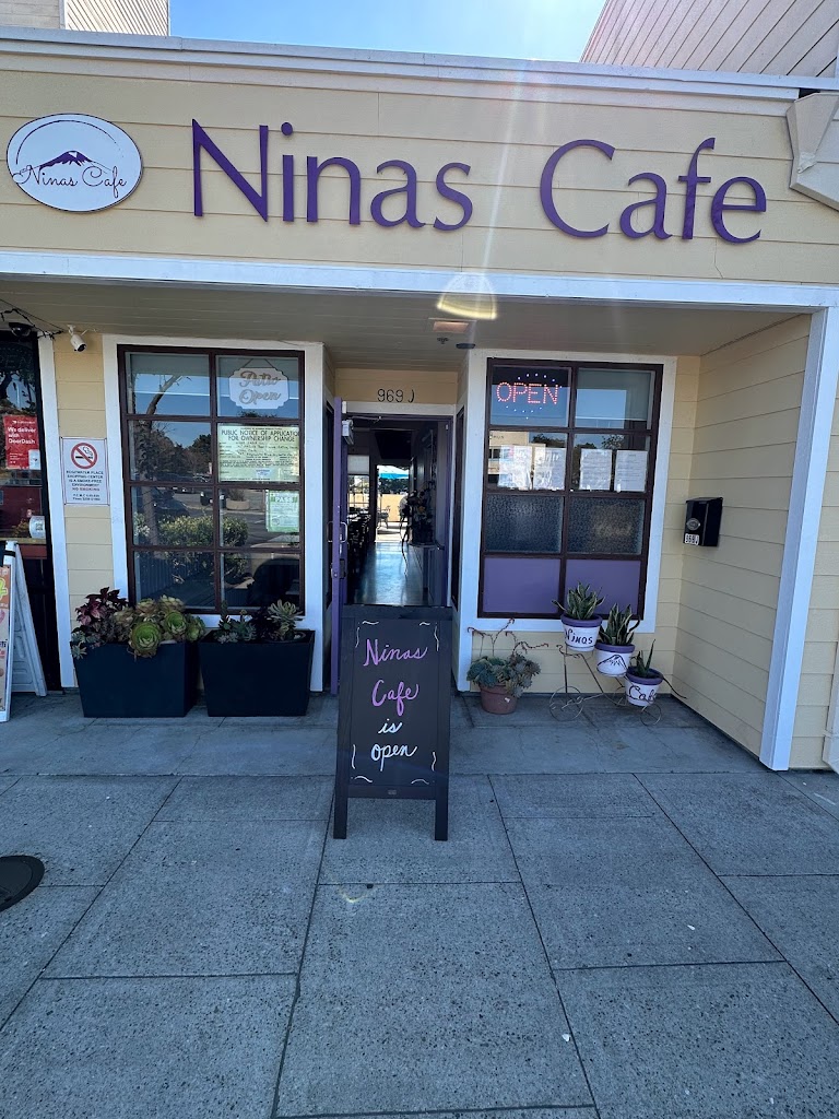 Nina’s Cafe 94404