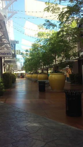 Shopping Mall «Shops At Dynamite Creek», reviews and photos, 28230 N Tatum Blvd, Cave Creek, AZ 85331, USA