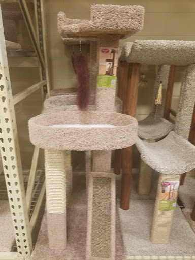 Pet Supply Store «PetSmart», reviews and photos, 5640 Cedar Lake Rd, Minneapolis, MN 55416, USA