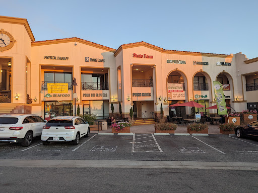 Shopping Mall «Golden Cove Shopping Center», reviews and photos, 31176 Hawthorne Blvd, Rancho Palos Verdes, CA 90275, USA