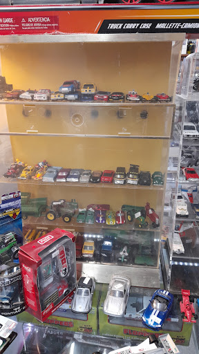 Antique Store «South Louisville Antique & Toy», reviews and photos, 4150 Blue Lick Rd # 8, Louisville, KY 40229, USA