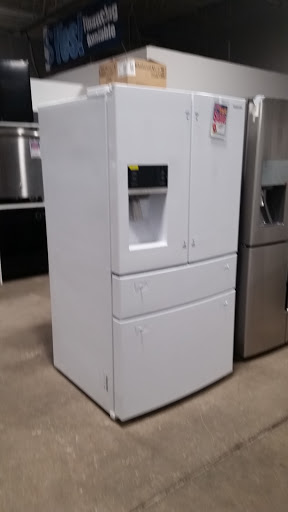 Appliance Store «Reds Appliance», reviews and photos, 909 Conklin St, Farmingdale, NY 11735, USA