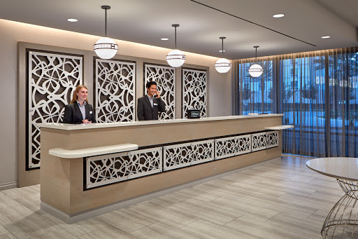 Hampton Inn Long Beach Airport image
