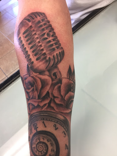 Tattoo Shop «Breakthrough Tattoo», reviews and photos, 1410 E Foothill Blvd, Upland, CA 91786, USA