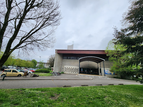 Eglise Sainte Bernadette à Annecy