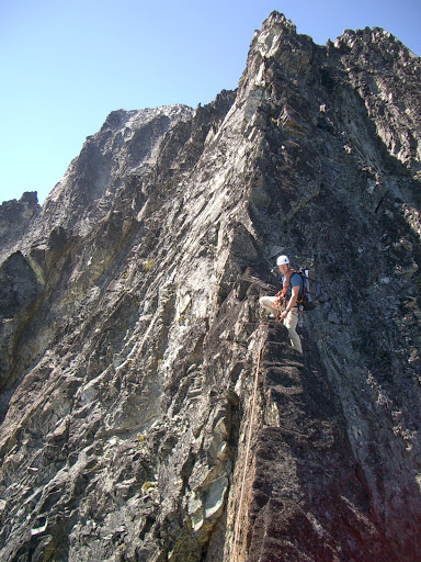 Outdoor Sports Store «Pro Ski and Mountain Service», reviews and photos, 108 W North Bend Way, North Bend, WA 98045, USA