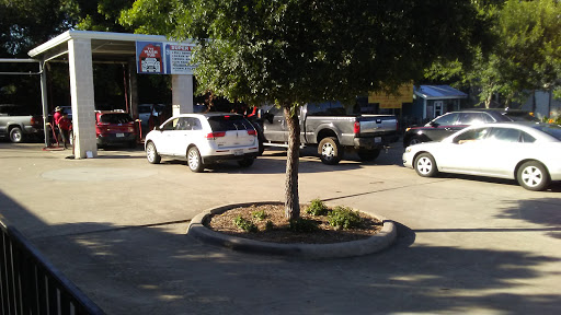 Car Detailing Service «The Wash Tub», reviews and photos, 1054 N Business Ih 35, New Braunfels, TX 78130, USA