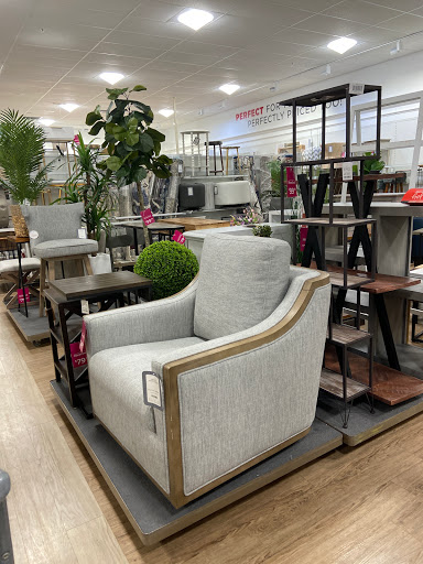 Department Store «T.J. Maxx & HomeGoods», reviews and photos, 221 N West End Blvd, Quakertown, PA 18951, USA