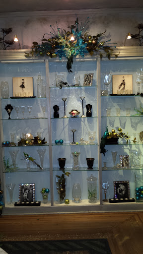 Florist «City Gardener & Florist», reviews and photos, 329 N Chestnut St, Ravenna, OH 44266, USA