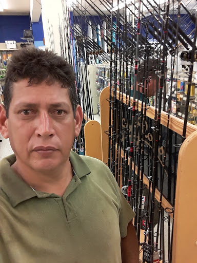 Marine Supply Store «West Marine», reviews and photos, 3905 W Cypress St, Tampa, FL 33607, USA