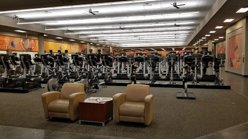 Gym «LA Fitness», reviews and photos, 3223 Fairlane Dr, Allen Park, MI 48101, USA