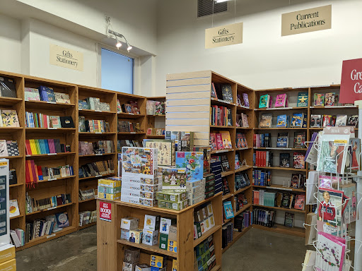 Book Store «Half Price Books», reviews and photos, 39152 Fremont Hub, Fremont, CA 94538, USA