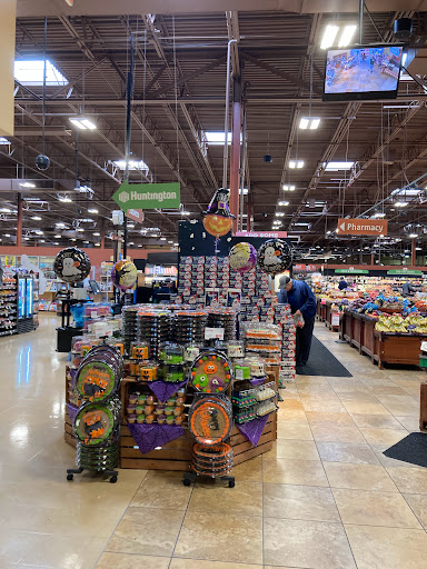 Supermarket «Giant Eagle Supermarket», reviews and photos, 7939 Day Dr, Cleveland, OH 44129, USA