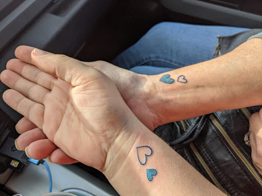 Tattoo Shop «Kings & Queens Tattoo Studio», reviews and photos, 2757 N Dixie Hwy, Monroe, MI 48162, USA