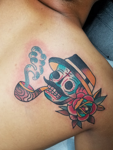 Explore tattoo ideas for legs, creative tattoo ideas in Los Angeles, available at Tinta Rebelde hardcore tattoo